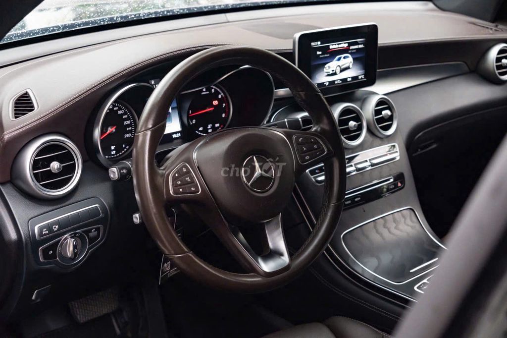 Mercedes Benz GLC300 4Matic 2019 - 74000 km. Mua bán Ô tô tại Quận 10 Tp Hồ Chí Minh được đăng bởi Thái LA Auto hình 9