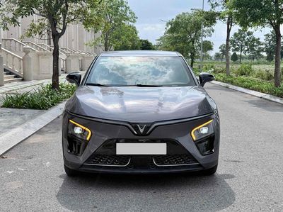 VinFast VF7 S 2024 Xám ĐK được biển vàng