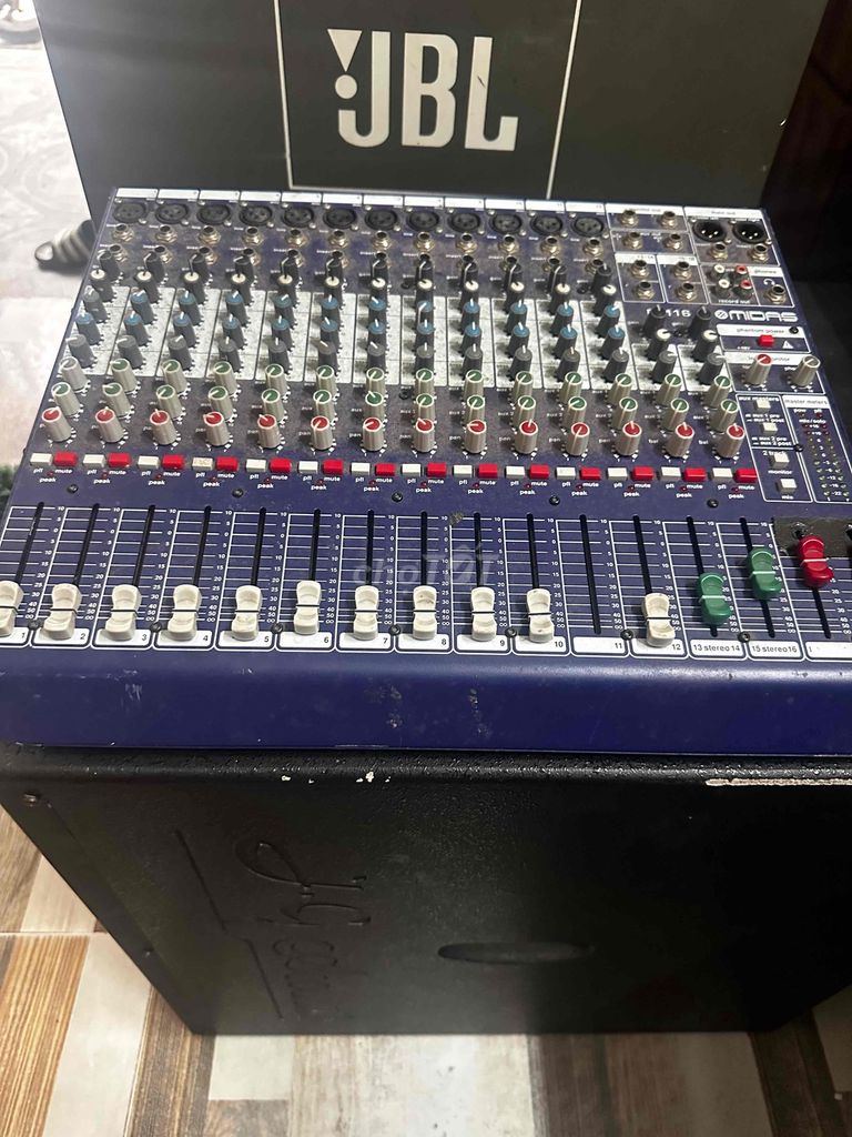 Bàn trộn âm thanh Midas DM-16 Xanh dương 16 kênh. Mua bán Tivi, Âm thanh tại Quận Bình Tân Tp Hồ Chí Minh được đăng bởi Anh Nguyen hình 1