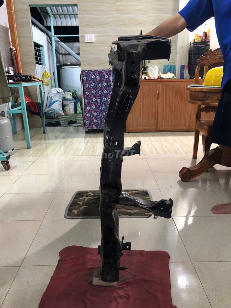 BÁN BỆ ĐỞ KHUNG GẦM MAZDA3 DELUX SẢN XUẤT NĂM 2021. Mua bán Phụ tùng xe tại Huyện Tân Trụ Long An được đăng bởi Phạm Tấn Đạt hình 1