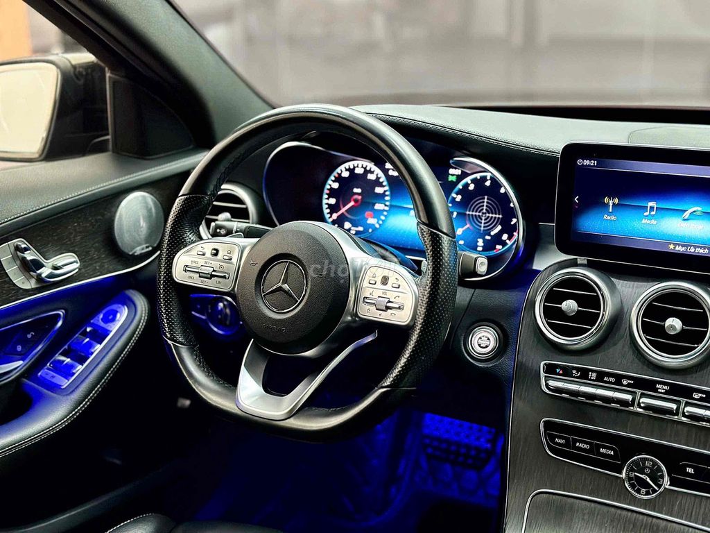 Mercedes Benz C Class 2019 C 300 AMG - 58000 km. Mua bán Ô tô tại Quận 7 Tp Hồ Chí Minh được đăng bởi Hoàng Anh Tuấn hình 10