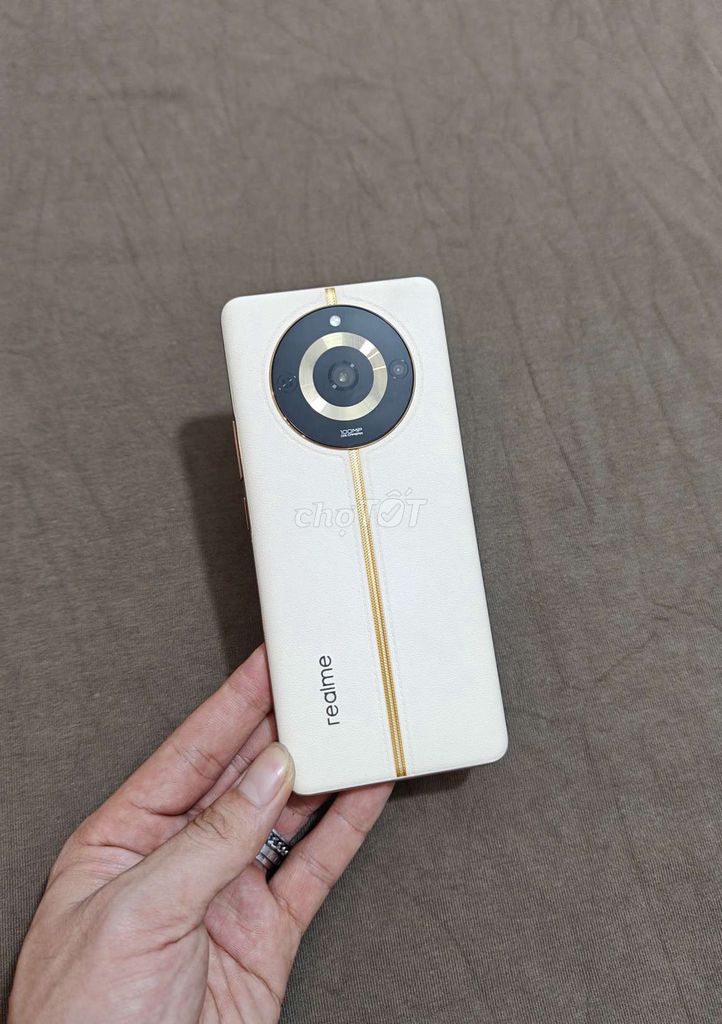 Realme 11 Pro 12/256, Chip Dimen 7050, Pin 5000mAh