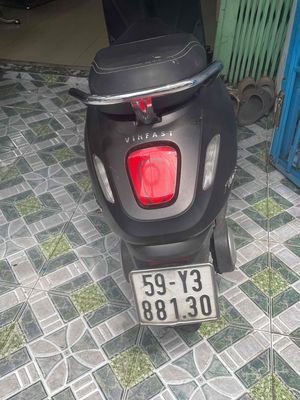 Xe máy điện VinFast Evo 200 Đen - Biển TP.HCM