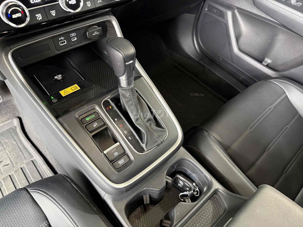 Honda CR V 2024 L - 11000 km siêu lướt. Mua bán Ô tô tại Thành phố Thủ Đức Tp Hồ Chí Minh được đăng bởi Bá Lộc hình 13