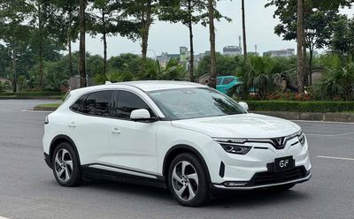 Vinfast VF8 Eco 2022 Màu Trắng. Mua bán Ô tô tại Thành phố Bắc Ninh Bắc Ninh được đăng bởi Vinfast Ocean Park Gia Lâm Hà Nội