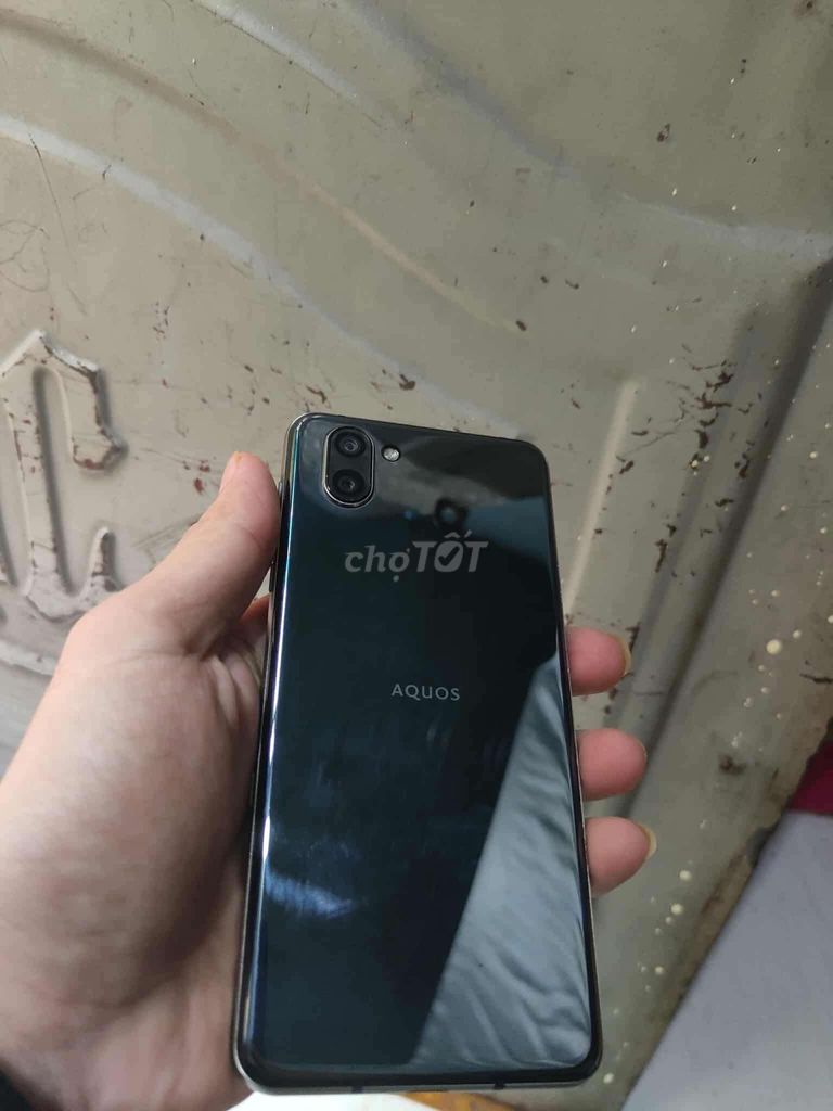 Sharp Aquos R3 Đen Đã sử dụng. Mua bán Điện thoại tại Huyện Yên Phong Bắc Ninh được đăng bởi ng Ngoc hình 1