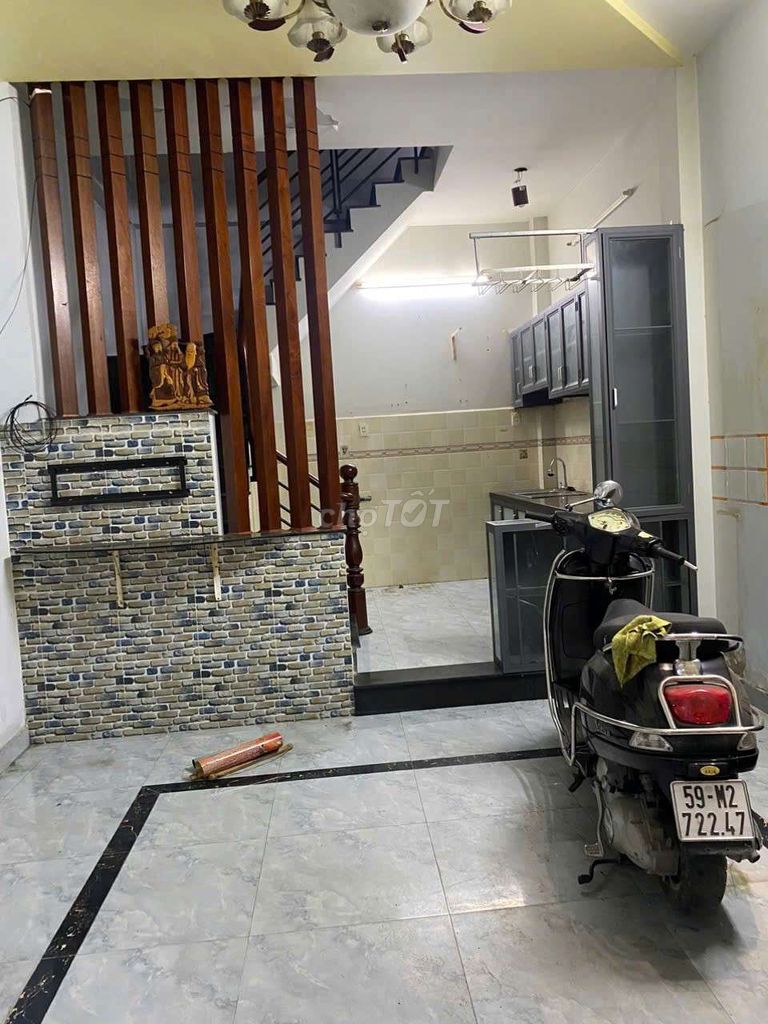 NHÀ 3 TẤM KIÊN CỐ. GIÁ RẺ. HẺM XE HƠI. ĐS8.BÌNH TÂN. Mua bán nhà ở tại Quận Bình Tân Tp Hồ Chí Minh được đăng bởi Trương Chung Nhà Thật hình 2