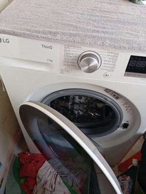 Máy giat lg 11kg còn mới tinh còn bảo hành. Mua bán Máy giặt tại Huyện Nhơn Trạch Đồng Nai được đăng bởi linh