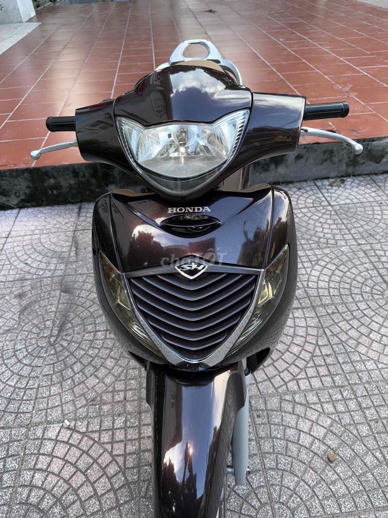 e bán sh nhập 125 máy zin nguyên bản cực chất. Mua bán Xe máy tại Quận Long Biên Hà Nội được đăng bởi Nguyen Chung hình 3