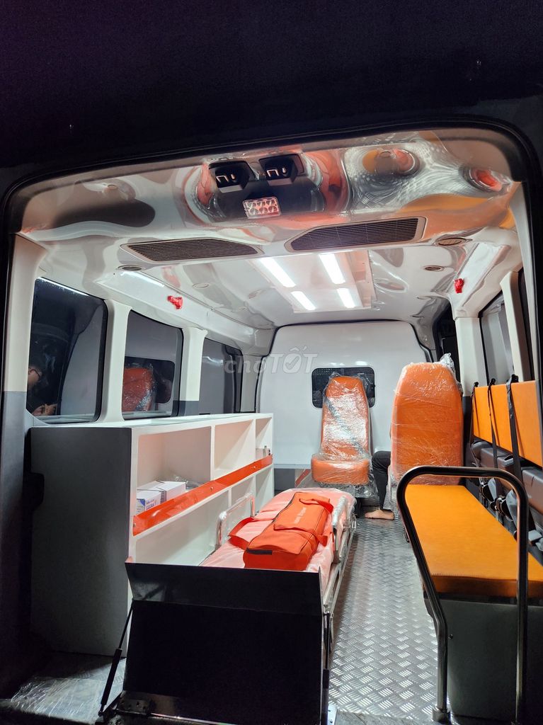 Ford Transit 2025 Cứu Thương. Mua bán Ô tô tại Huyện Phú Xuyên Hà Nội được đăng bởi Vũ Ngọc Quang hình 12