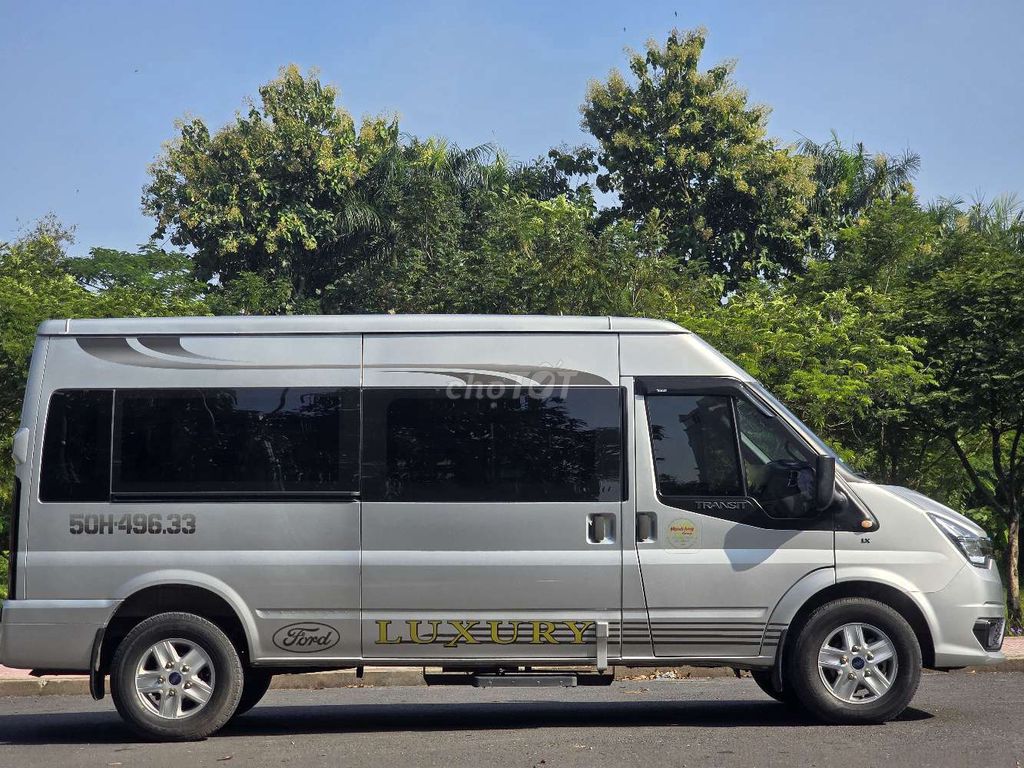 FORD TRANSIT 2024 С ПОЛНЫМ КОМПЛЕКТОМ АКСЕССУАРОВ И ГАРАНТИЕЙ 1 ГОД