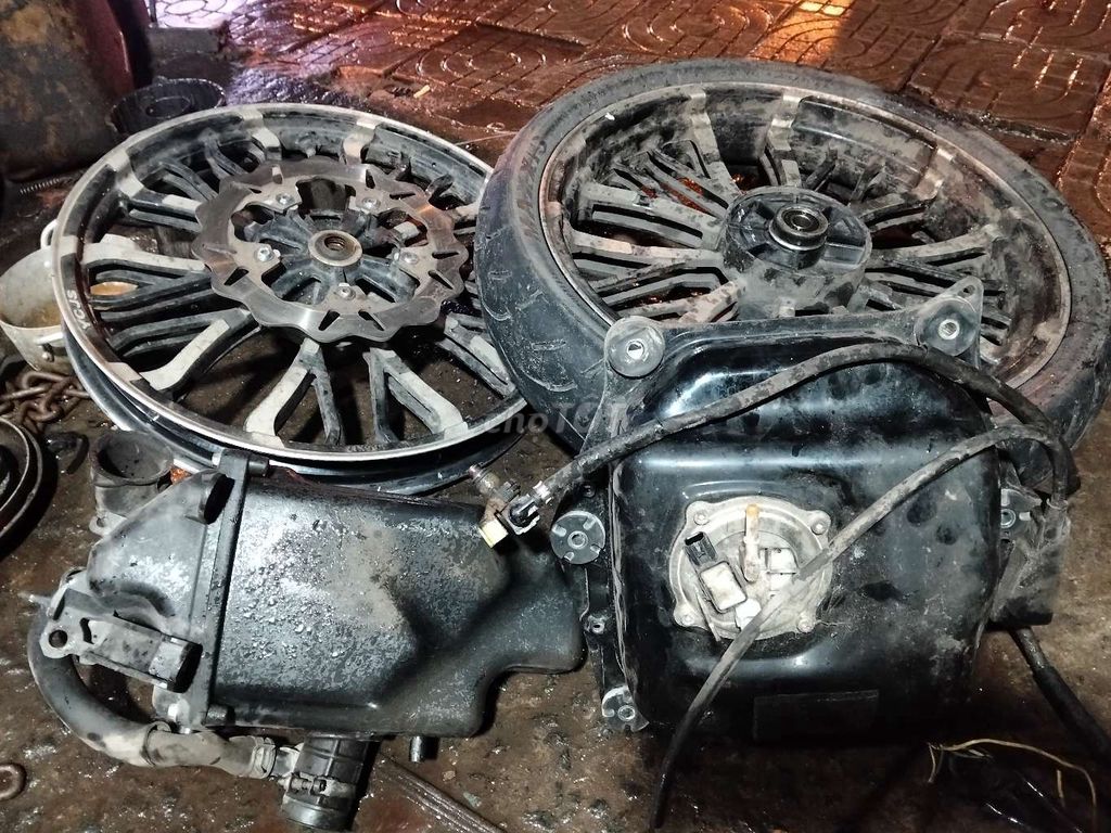 Vành  kiểng ex150. Mua bán Phụ tùng xe tại Quận Liên Chiểu Đà Nẵng được đăng bởi ngoc duong hình 1