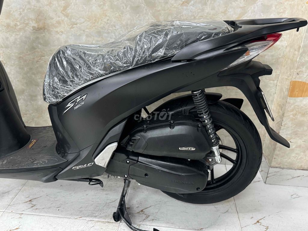 SH 150 khoa ga đời 2016 đen mù 43E1-597.63. Mua bán Xe máy tại Quận Sơn Trà Đà Nẵng được đăng bởi Minh Dũng bán trả góp 136 vân đồn  hình 5