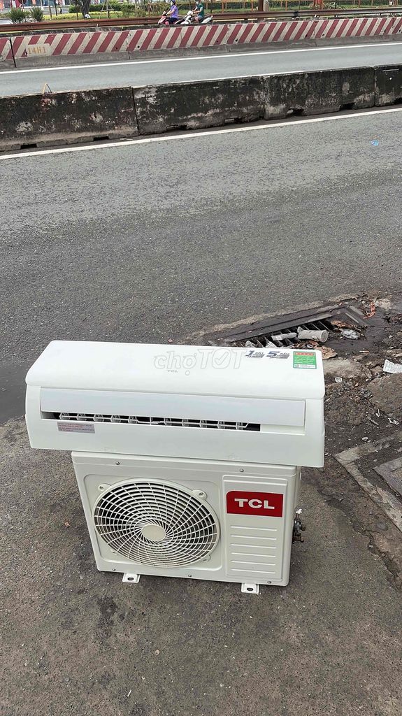 Maylạnh TCL 1hp new 95% , mới gắn 1 năm. Mua bán Máy lạnh, điều hoà tại Quận Bình Tân Tp Hồ Chí Minh được đăng bởi Đặng hình 1