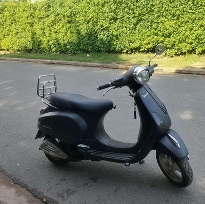 Piaggio Vespa lx đẹp quá biển số TPHCM 