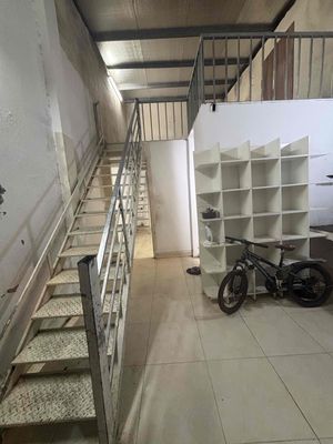 thanh lý cầu thang sắt. Mua bán Nội thất, đồ gia dụng khác tại Quận Tây Hồ Hà Nội được đăng bởi Phạm Thuỳ