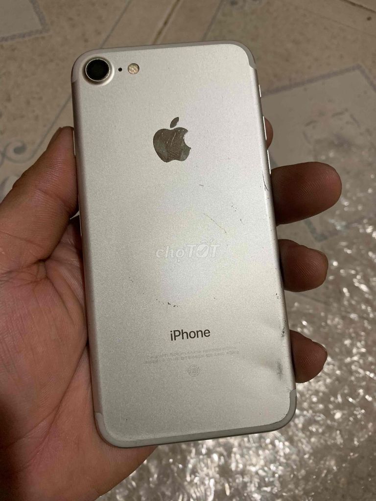 Apple iPhone 7 Bạc ( bán sát 450k ). Mua bán Điện thoại tại Thành phố Thủ Đức Tp Hồ Chí Minh được đăng bởi minh cường hình 1