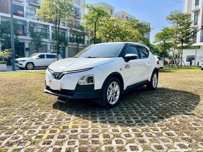 Vinfast VF5 Plus 2025 Trắng 4 vạn km. Mua bán Ô tô tại Quận Hoàng Mai Hà Nội được đăng bởi Dương Xuân Trường