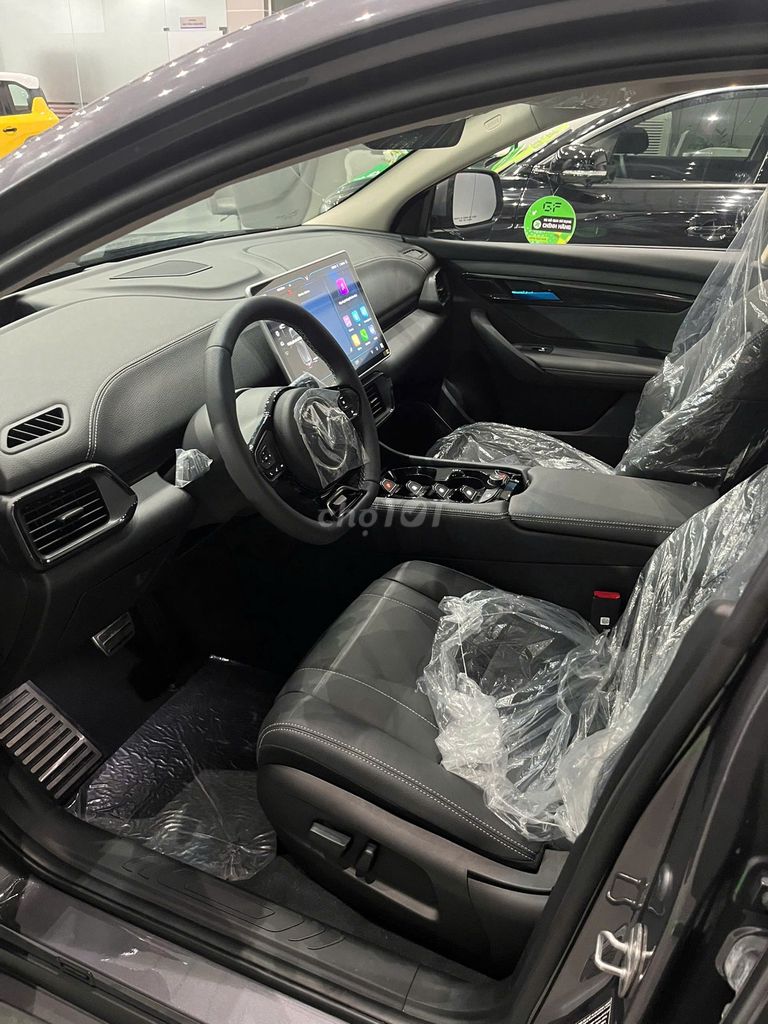 VinFast VF8 2024 S (Kèm pin) - 39 km. Mua bán Ô tô tại Thành phố Biên Hòa Đồng Nai được đăng bởi Bùi Hoàng Quân hình 5