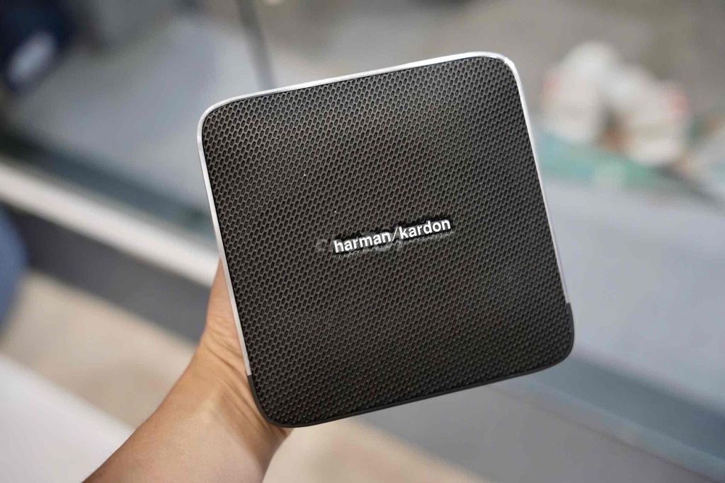 Loa Harman Kardon Esquire chỉ body đẹp zin 98.5%