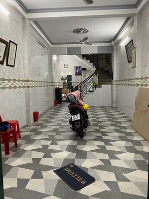Chính chủ cho thuê Nhà Nguyên Căn Mặt Tiền đường 15 ngay chợ Tân Quy