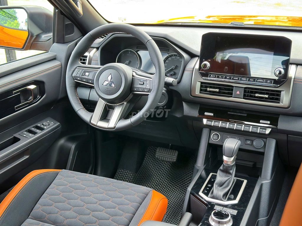 Mitsubishi Triton MỚI 100% + TRƯỚC BẠ + QUÀ TẶNG. Mua bán Ô tô tại Quận 1 Tp Hồ Chí Minh được đăng bởi Minh Phươngg hình 13