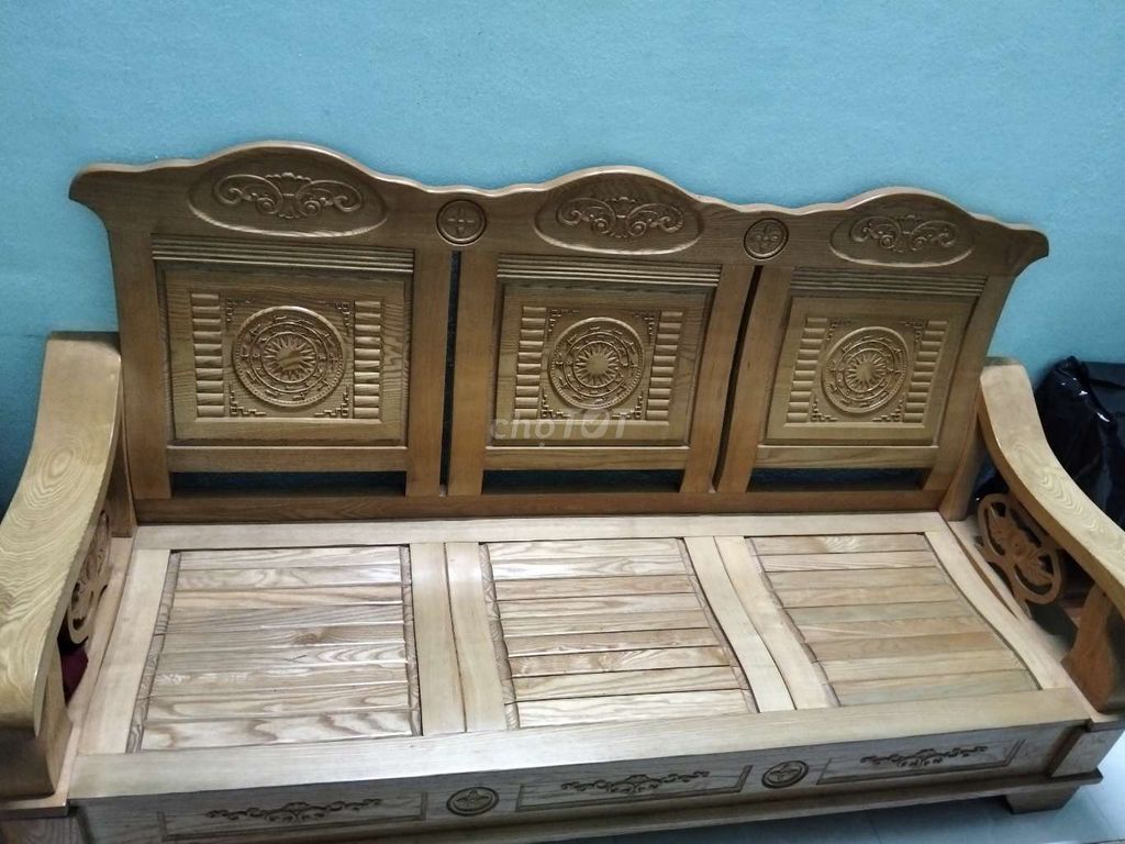 Thanh lý bộ bàn ghế . Mua bán Bàn ghế tại Thành phố Pleiku Gia Lai được đăng bởi Mạnh Văn Nghị hình 1