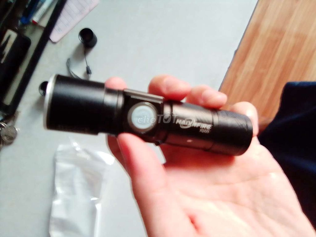 Đèn pin sạc USB HAIMFIRE X900 hợp kim có zom. Mua bán Đèn tại Quận Tân Phú Tp Hồ Chí Minh được đăng bởi Vũ Khanh hình 1