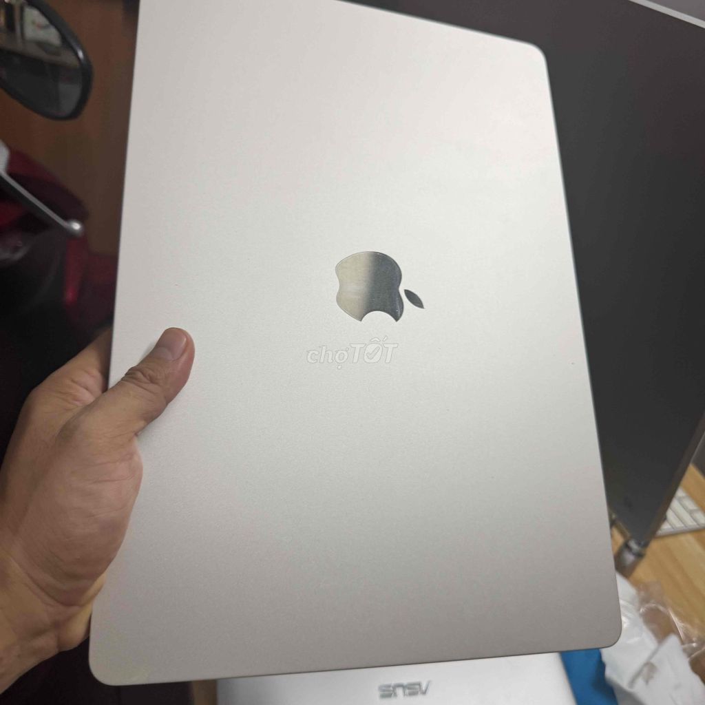 Macbook Air M2 2023 15” vang 8/256 pin96% bh3 th. Mua bán Laptop tại Quận 3 Tp Hồ Chí Minh được đăng bởi Phúc Nguyễn hình 1