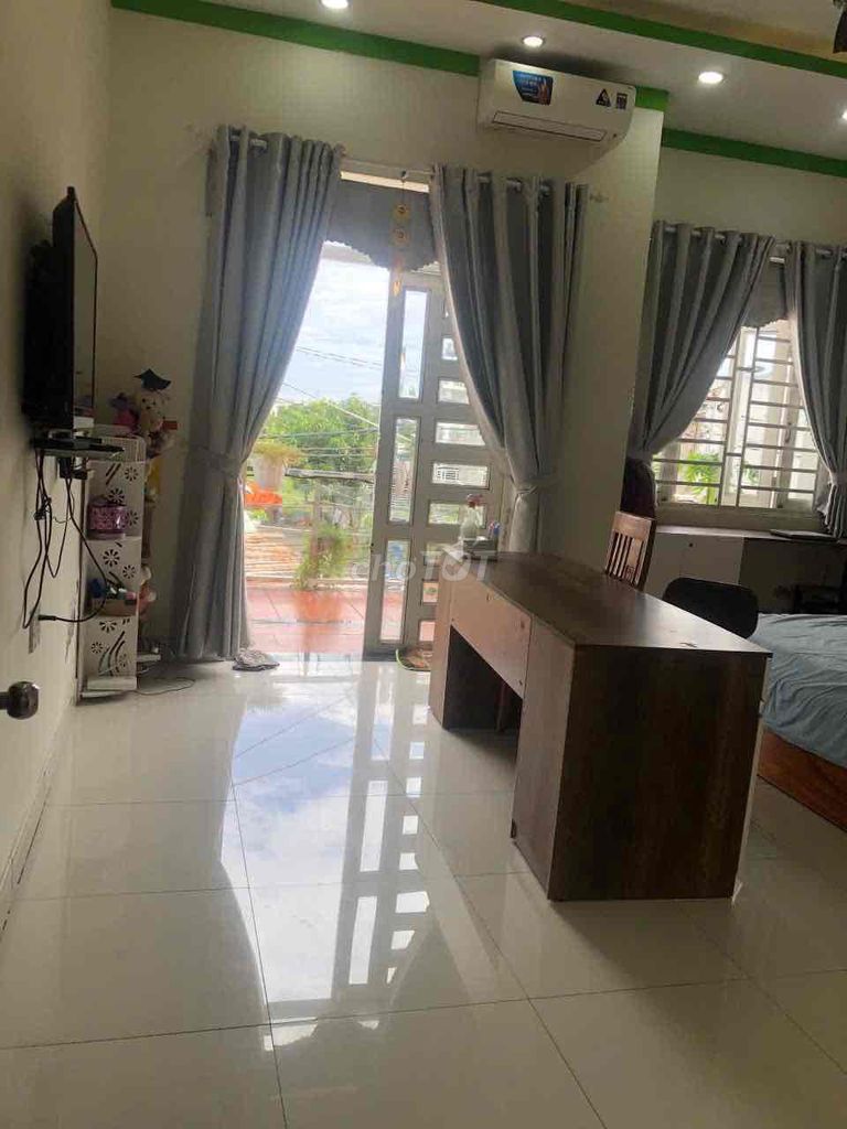 Аренда · 3 комн. · 100 м² · Huyện Hóc Môn, ул. Bà điểm