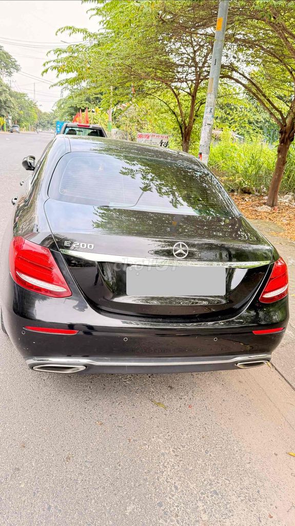 Mercedes Benz E Class 2019 E200 - 119000 km. Mua bán Ô tô tại Quận 12 Tp Hồ Chí Minh được đăng bởi Lê Trung Chính hình 3