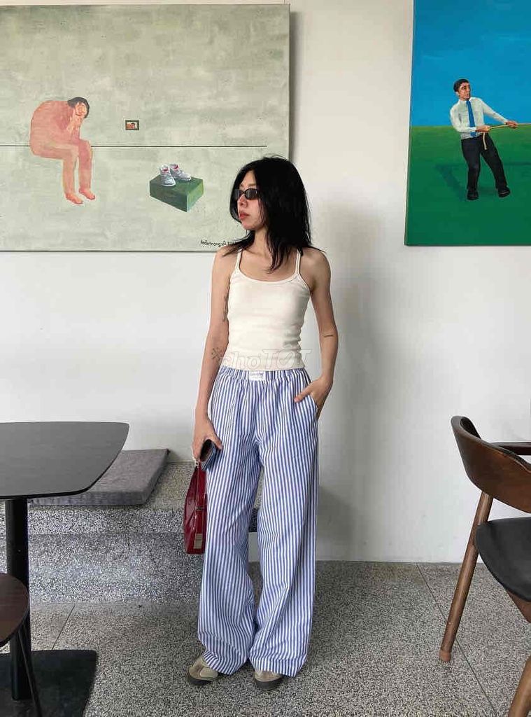 Quần Ống Suông Dài Kẻ Sọc Xanh MAISON Studios. Mua bán Quần áo tại Quận Đống Đa Hà Nội được đăng bởi Nguyễn Minh Trang hình 1