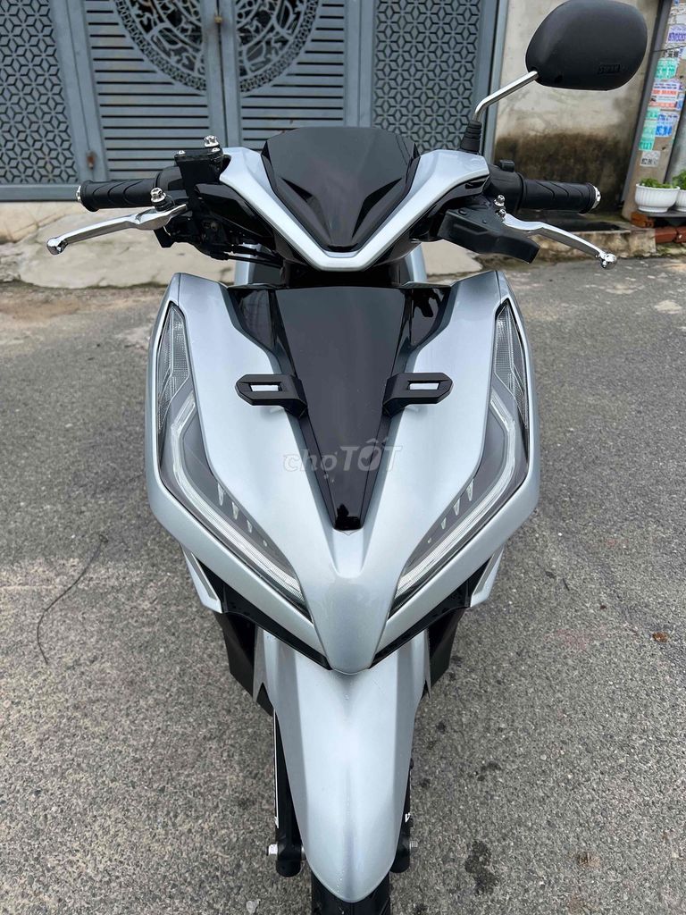 Honda Vario 125 up 150 2022 Silver