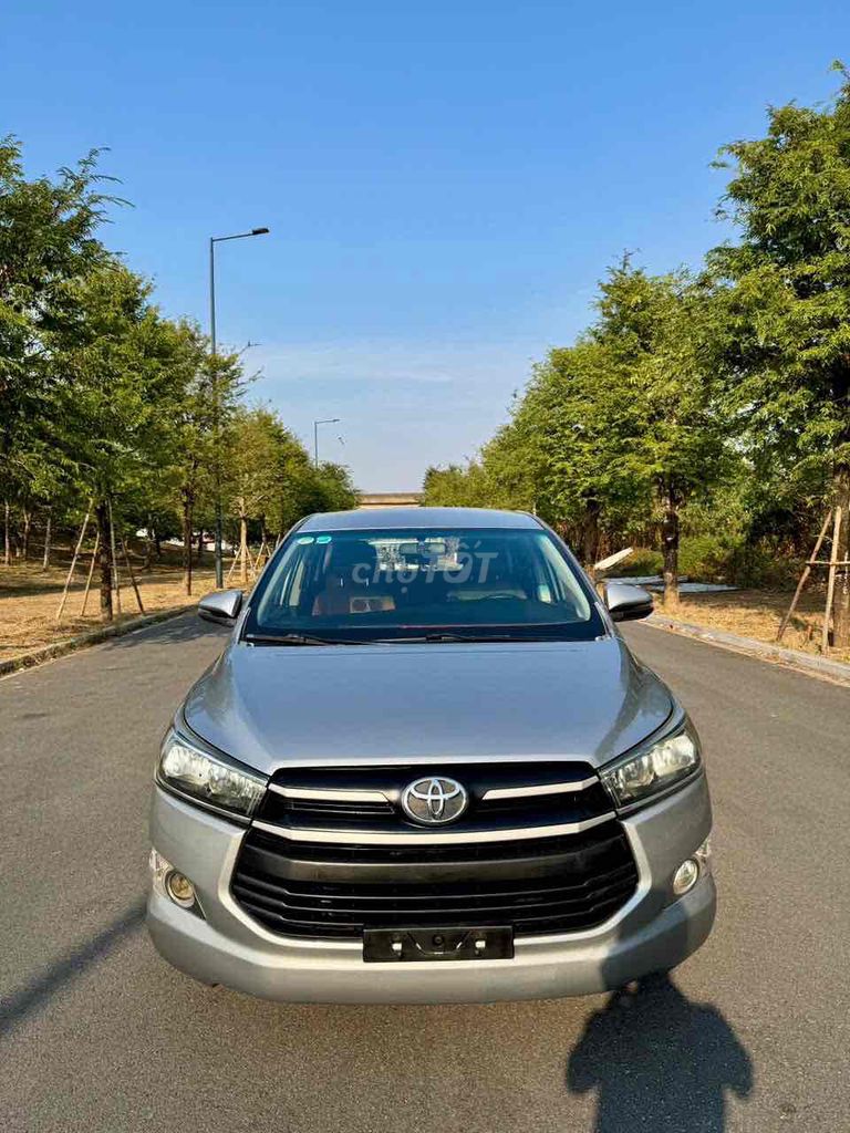 Toyota Innova 2017 2.0E - 870000 km