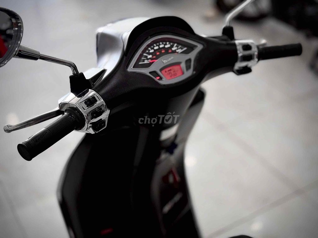 Vespa125 2022 Lướt chính chủ ký ( Hỗ trợ GÓP ). Mua bán Xe máy tại Thị xã Phú Mỹ Bà Rịa - Vũng Tàu được đăng bởi Cửa Hàng Xe Máy Phú Mỹ hình 4