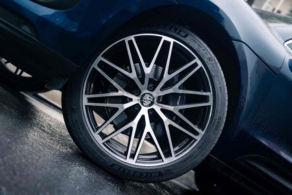 Porsche Macan 2021 - 57000 km. Mua bán Ô tô tại Quận 7 Tp Hồ Chí Minh được đăng bởi Nguyễn Lê Trung hình 8