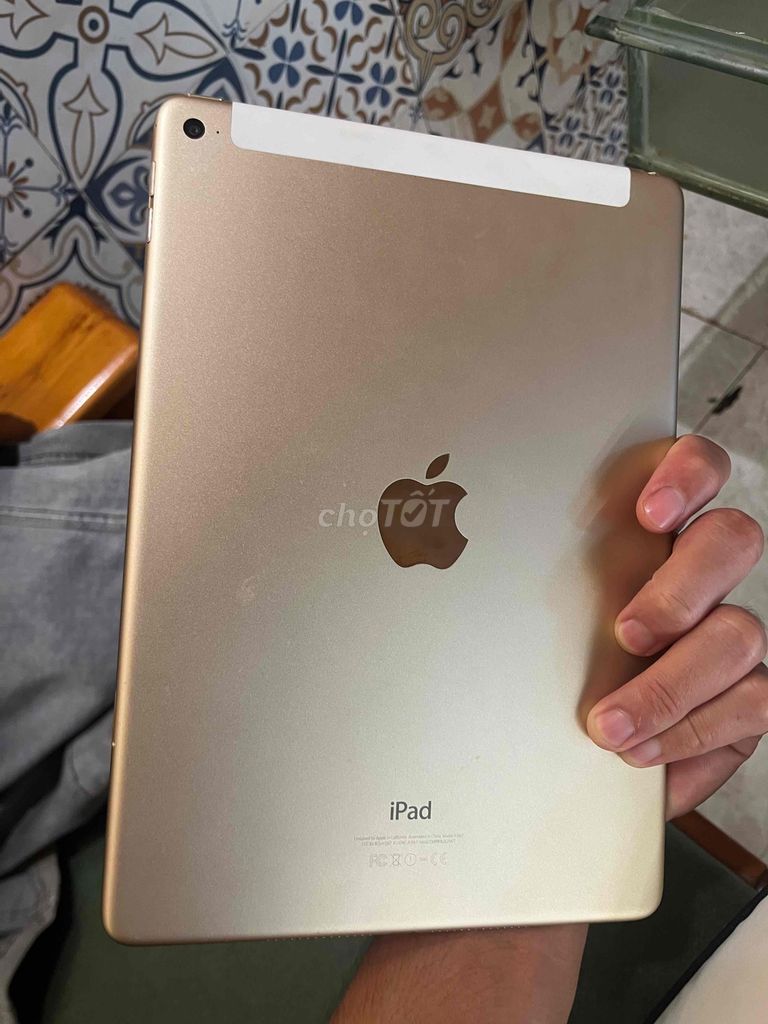 Apple iPad Air 2 4G + Wifi 64GB Vàng Còn vân tay. Mua bán Máy tính bảng tại Thành phố Pleiku Gia Lai được đăng bởi Ksor hình 1
