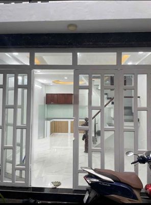 Rent · 2 bd · 30 м² · Quận Tân Bình, ул. Đường Đất Thánh