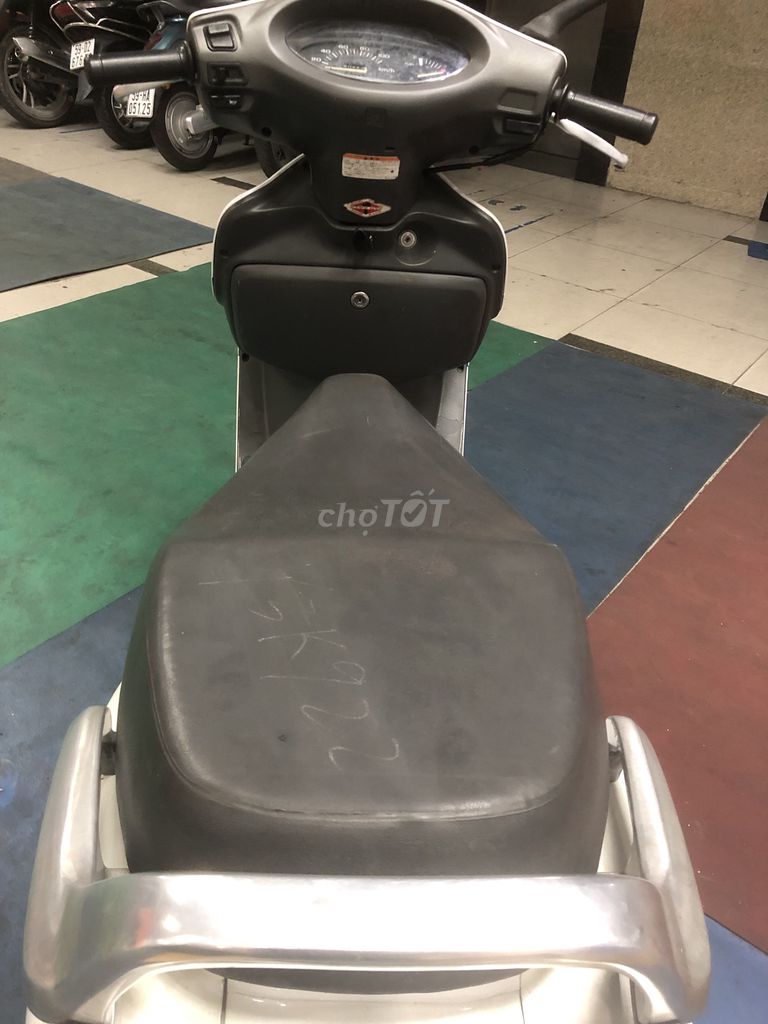 Bán xe Honda Spacy 125 Nhật Bản. Đời 2004.. Mua bán Xe máy tại Quận 10 Tp Hồ Chí Minh được đăng bởi  Võ Thanh Hoàng hình 5