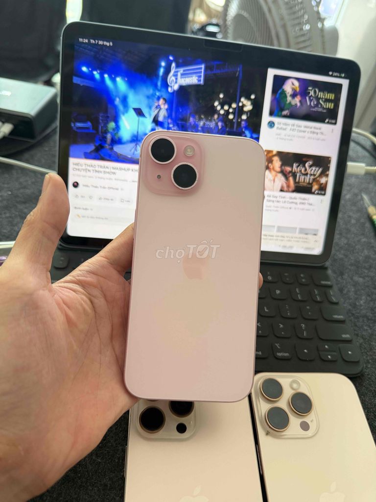 iPhone 15 Hồng 128gb 2 sim. Mua bán Điện thoại tại Quận Bình Thạnh Tp Hồ Chí Minh được đăng bởi Táo Care  hình 1
