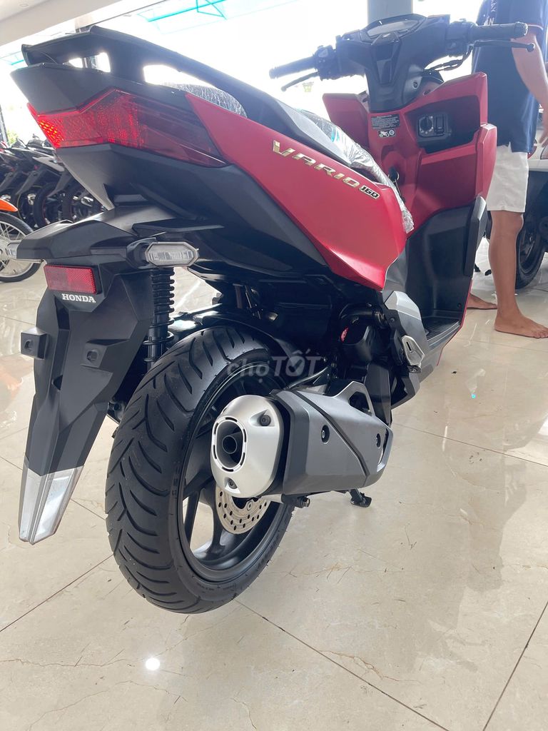 Honda vario 160abs xe lướt odo 1000Km 43tr. Mua bán Xe máy tại Quận Ô Môn Cần Thơ được đăng bởi XE MÁY QUANG TRẦN chuyen bán xe trúng thưởng  hình 5