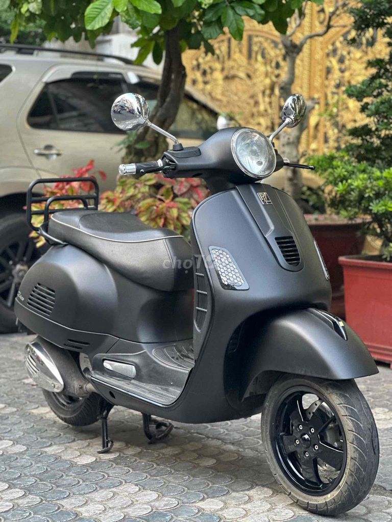 Xe Vespa GTS 125 đời 2013 BSTP chính chủ ký. Mua bán Xe máy tại Quận 10 Tp Hồ Chí Minh được đăng bởi Xe cũ đẹp giá rẻ hình 2