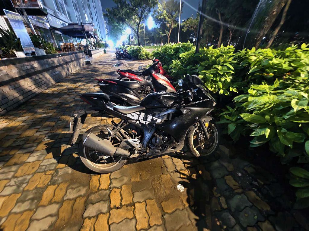 SUZUKI GSX R150 Продажа или обмен автомобиля