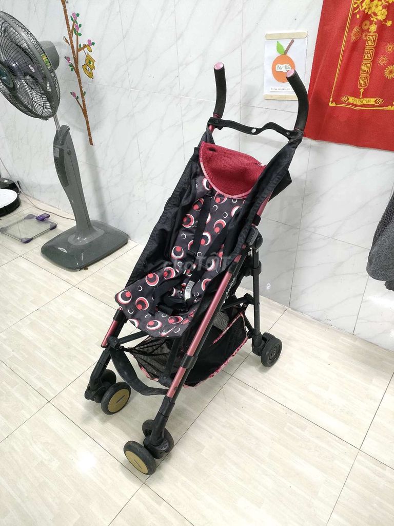 Xe đẩy em bé Đen Đỏ Đã sử dụng. Mua bán Mẹ và bé tại Thành phố Biên Hòa Đồng Nai được đăng bởi Lucky hình 1