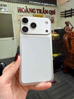 iPhone XR độ 17 Pro Cam với Bạc