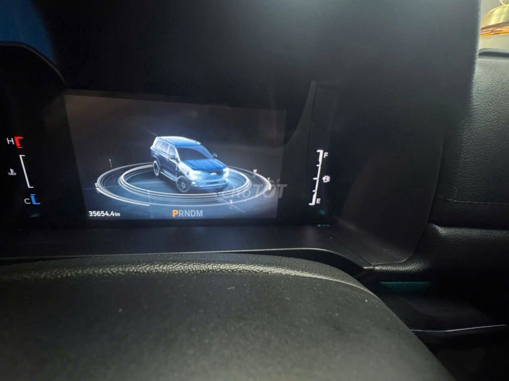 FORD EVEREST TITANIUM 1 CẦU 2022 - 35000 km. Mua bán Ô tô tại Quận 3 Tp Hồ Chí Minh được đăng bởi  Sài Gòn Ford Used Car hình 7