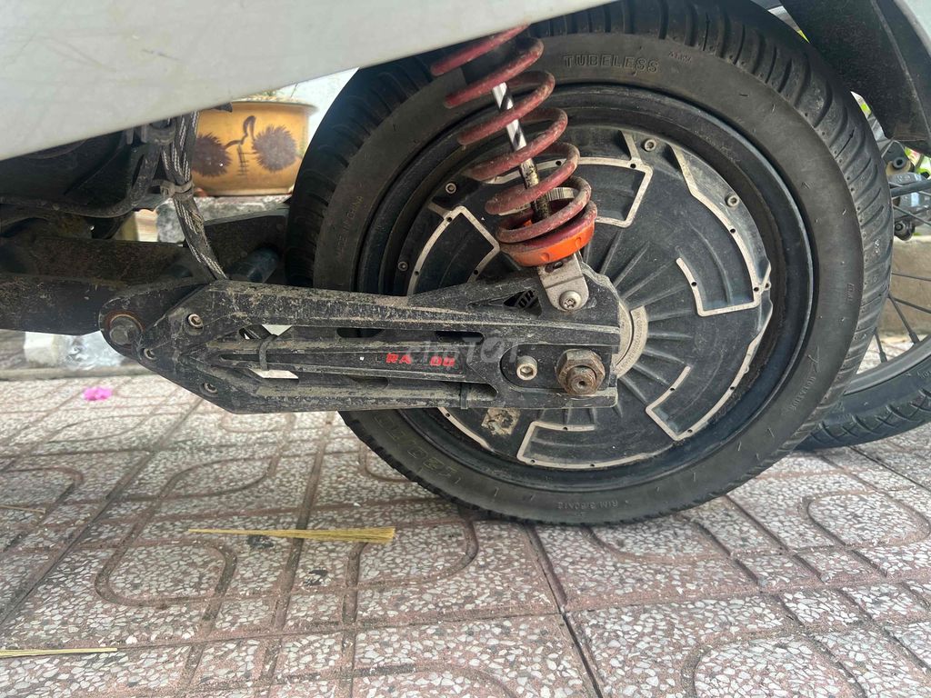 minh bán chiếc vespa điện max tốc 100km. Mua bán Xe điện tại Thành phố Biên Hòa Đồng Nai được đăng bởi minh Hải hình 3