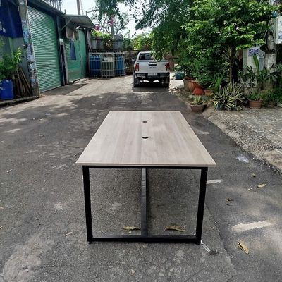 Bàn họp 2m x 1m # bàn họp chân sắt # bàn họp. Mua bán Đồ dùng văn phòng tại Quận Gò Vấp Tp Hồ Chí Minh được đăng bởi KDHD