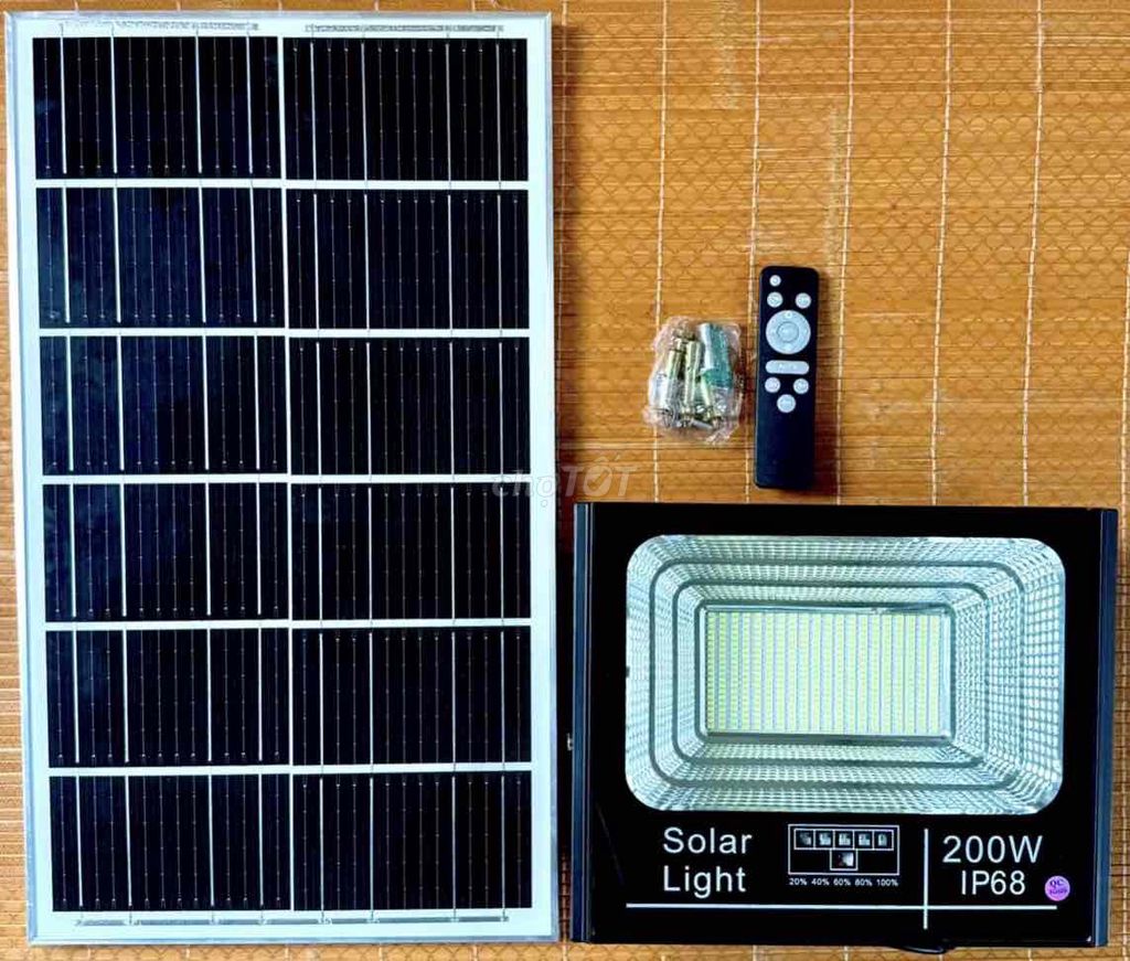 SOLAR PBH 1068 200W CAO CẤP Tấm quang điện mono: 6. Mua bán Đèn tại Quận Bình Tân Tp Hồ Chí Minh được đăng bởi Nhân Phát SoLar Light hình 1