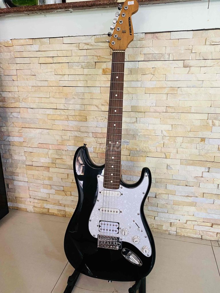 Guitar điện bãi Nhật PLAYTECH.